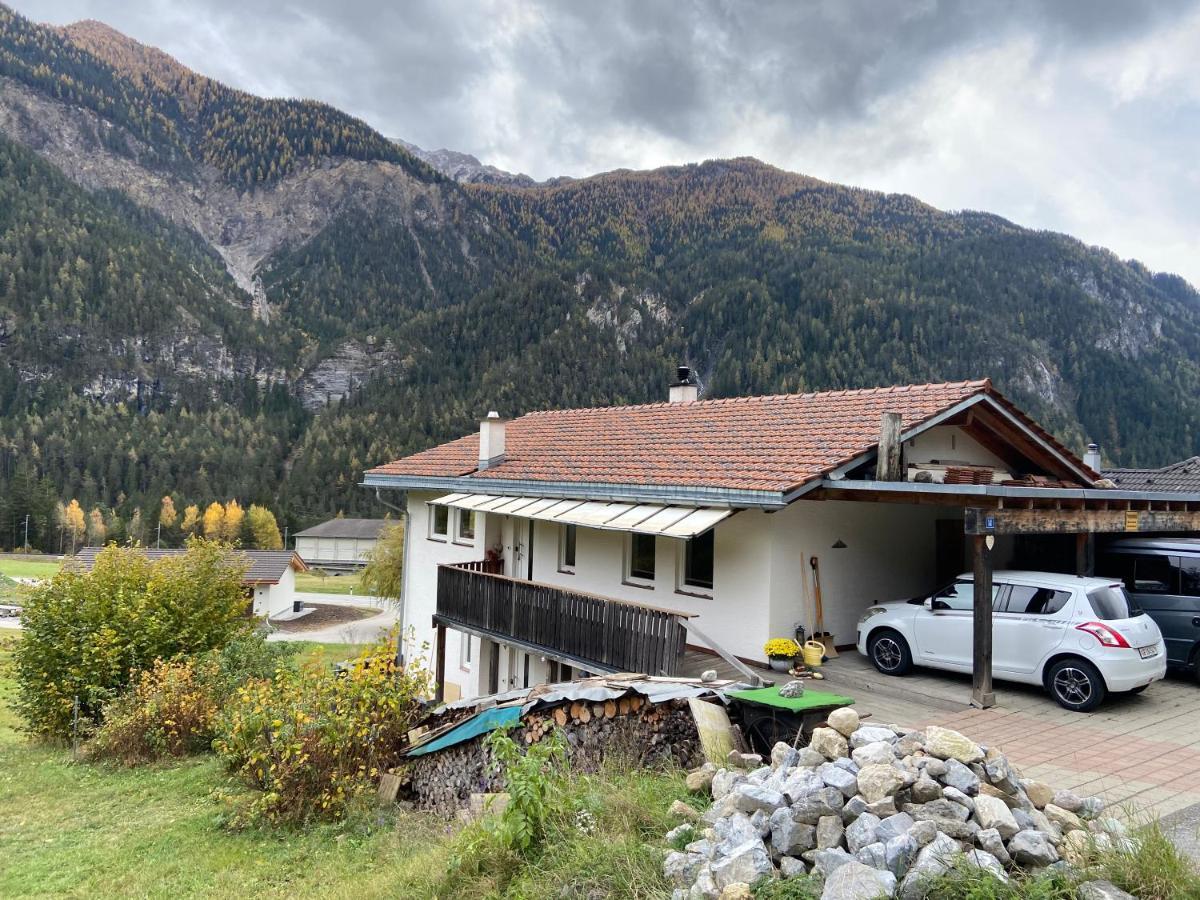 Ferienwohnung Im Herzen Graubuendens Surava Exterior photo